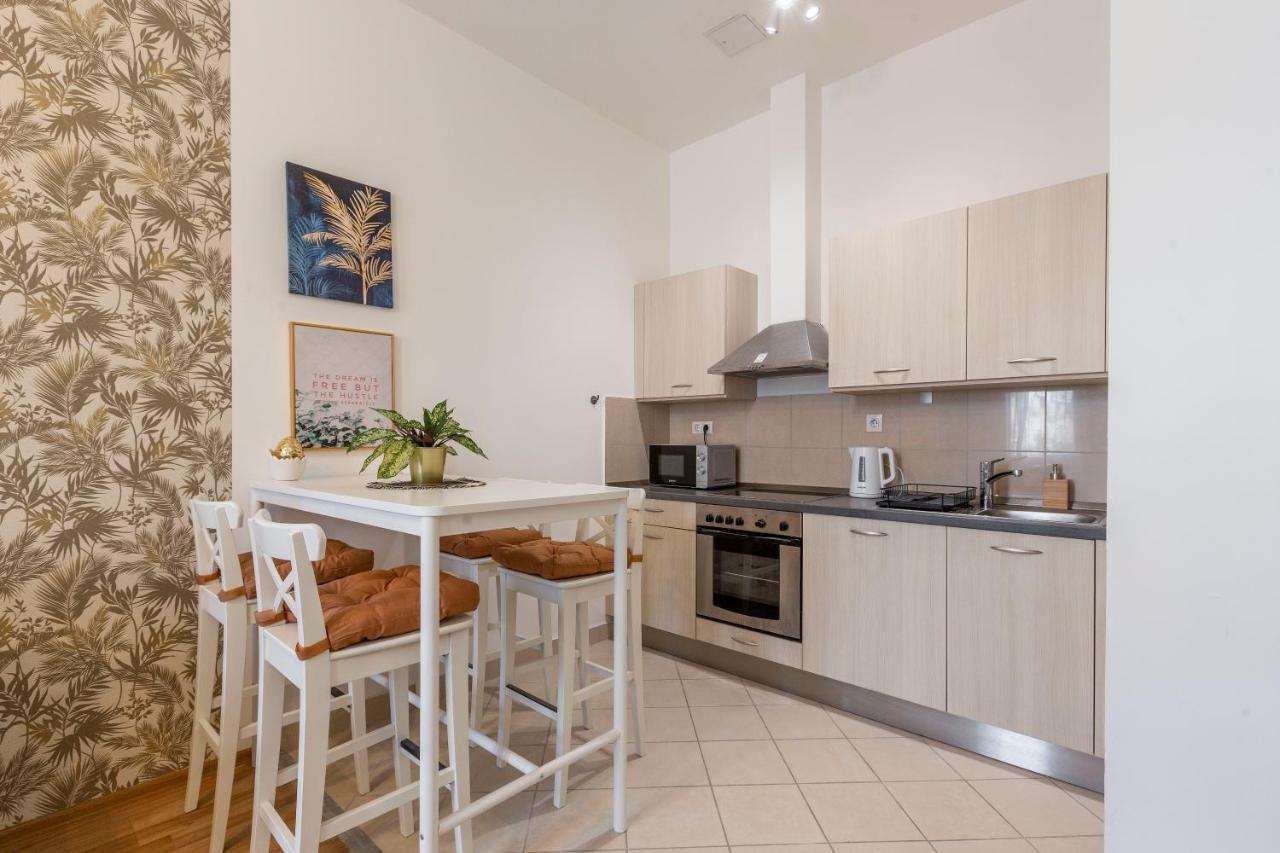 Luxurious Art Deco In The King Street Appartement Budapest