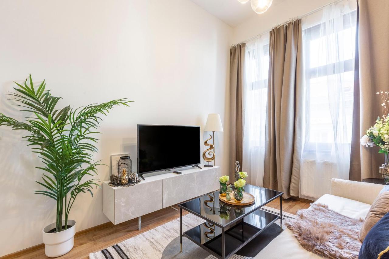 Appartement Luxurious Art Deco In The King Street Budapest